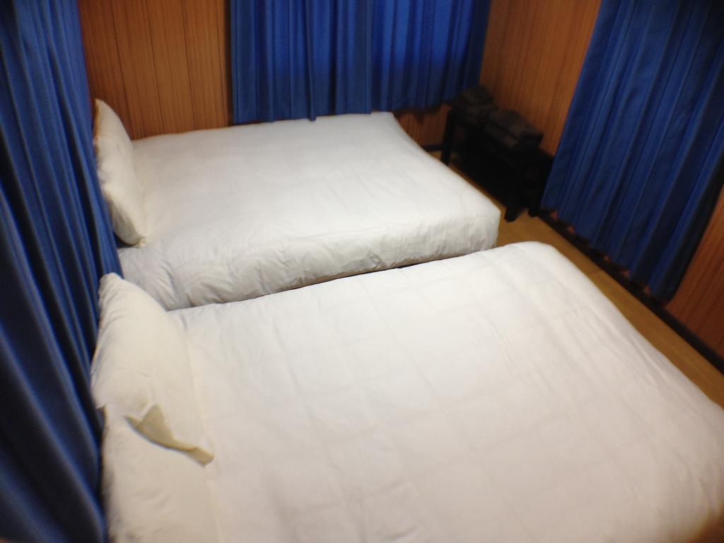 Family Resort Apartment Funabashi Exteriör bild